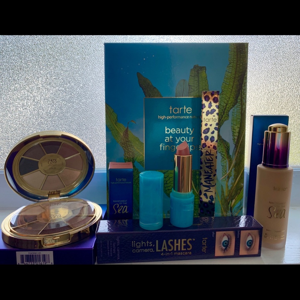 Tarte by the sea makeup set